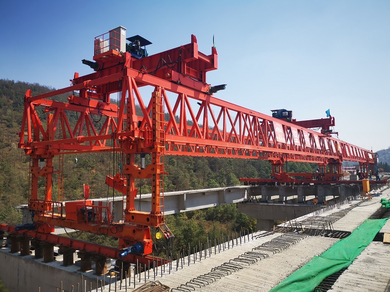 广西柳州架桥机厂家 架梁***联动：测量工与司机、指挥协同配合口令标准化手册