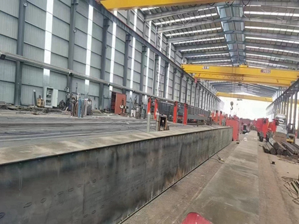 贵州黔南桥式起重机厂家 按需定制成主流：绝缘桥式起重机定制化趋势解析